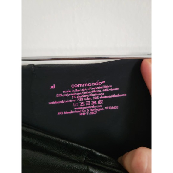 Commando Black Textured Faux-Leather Shiny Leggings Size XL - Picture 4 of 4